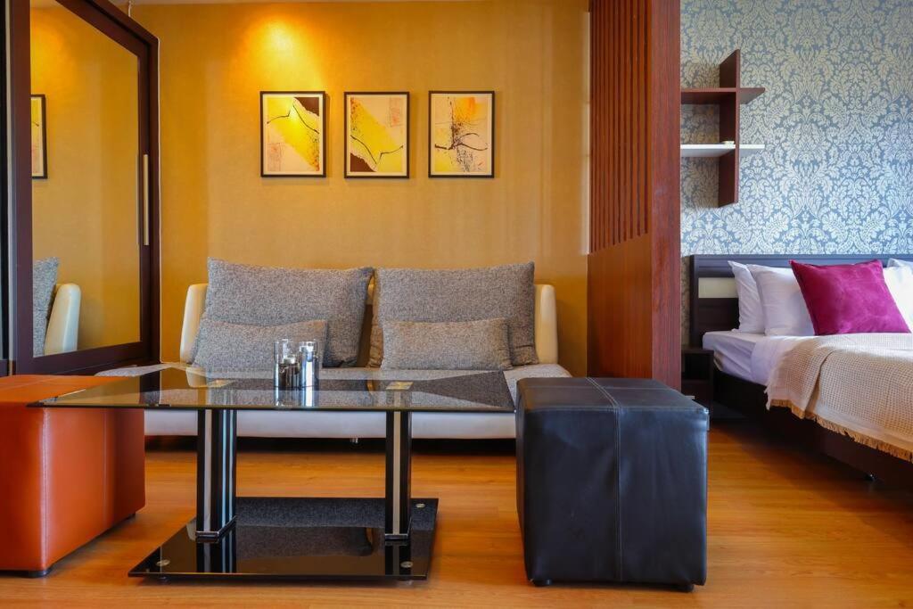 Luxury Living In Heart Of Nimman Lägenhet Chiang Mai Exteriör bild