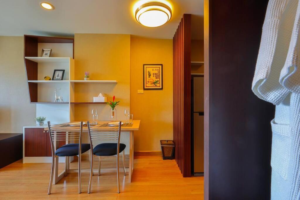 Luxury Living In Heart Of Nimman Lägenhet Chiang Mai Exteriör bild