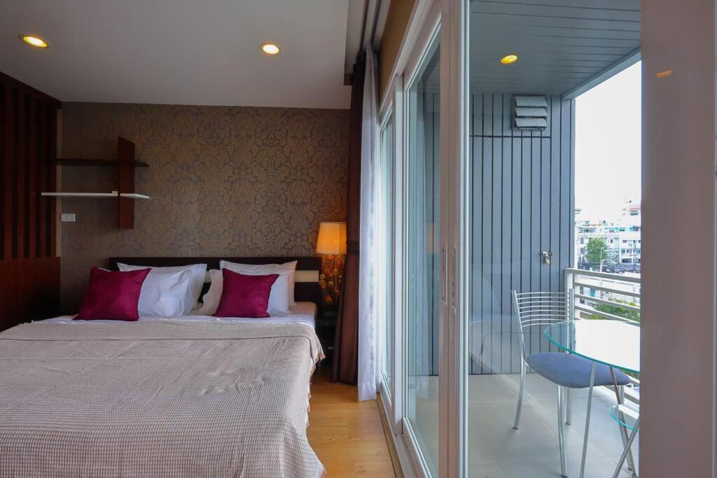 Luxury Living In Heart Of Nimman Lägenhet Chiang Mai Exteriör bild